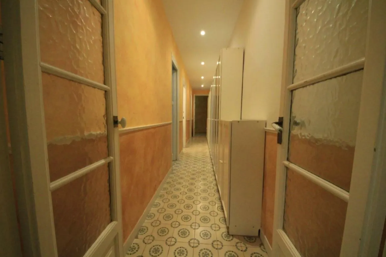 Plaza Espana Central Apartment Barcelona 0*,  Espanha