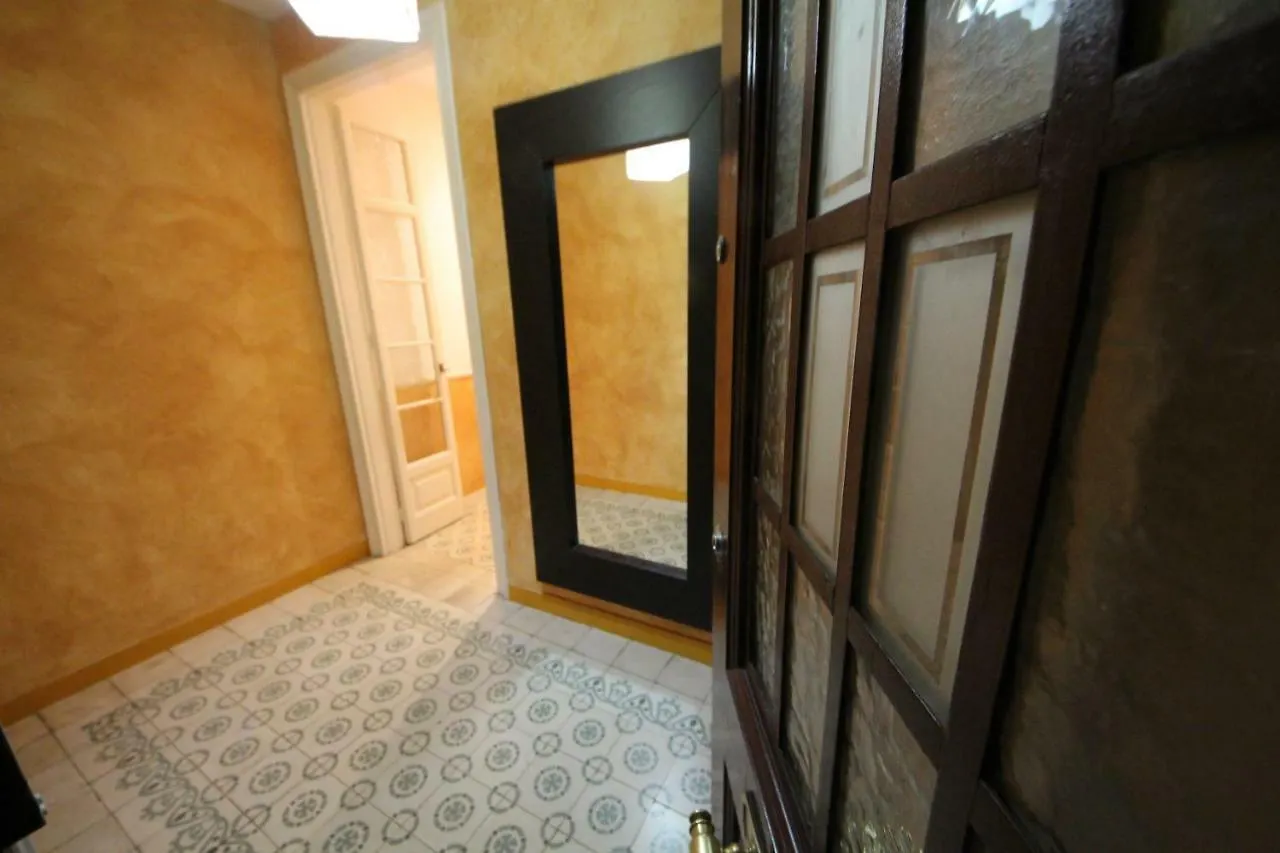 Plaza Espana Central Apartment Barcelona 0*,  Espanha